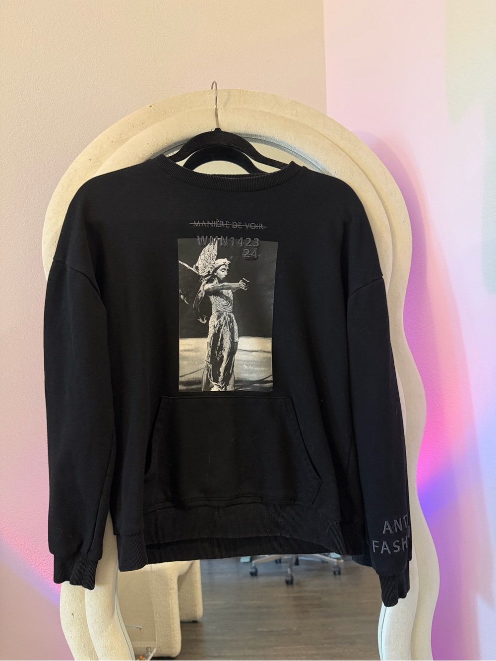 Maniere De Voir Black Graphic Pocket Crewneck Sweater with Angel Print